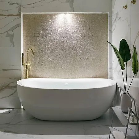 Old Town Luxury Apartment/sauna/bathtub/ac * Praga