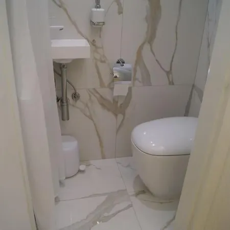 Old Town Luxury Apartment/sauna/bathtub/ac Apartamento Praga