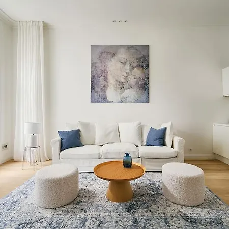 Old Town Luxury Apartment/sauna/bathtub/ac Appartement