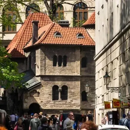 Old Town Luxury Apartment/sauna/bathtub/ac Appartement *